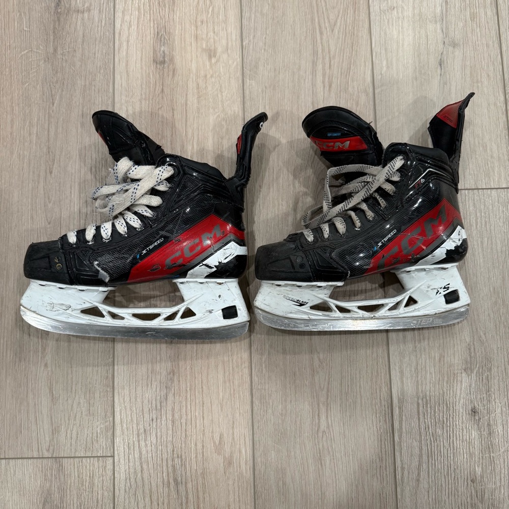 CCM Jet Speed FT6 Hockey Skates Size 5.5